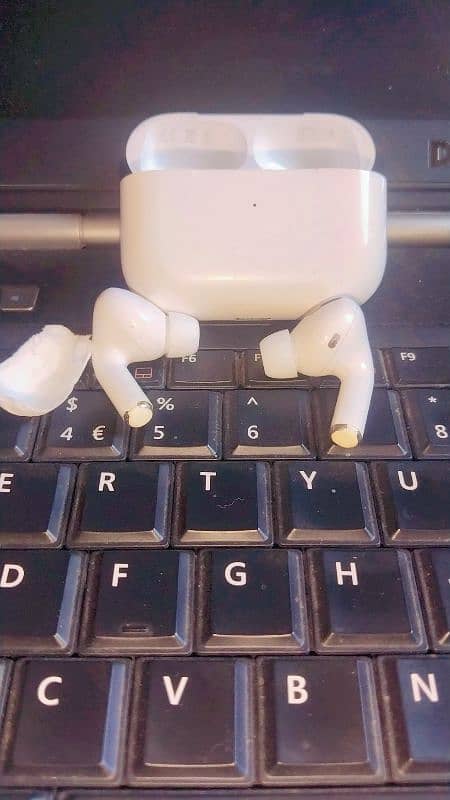 Apple Iphone Air Buds 3