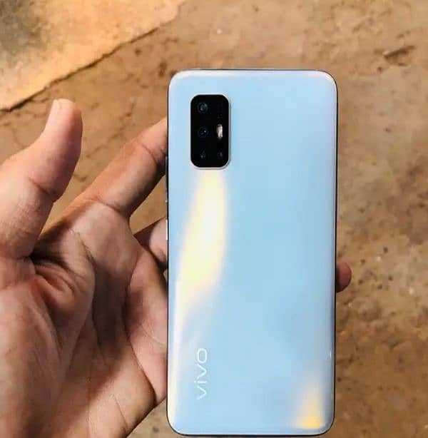 vivo v17 3