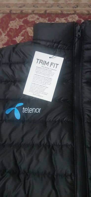 telenor logo jacket 2