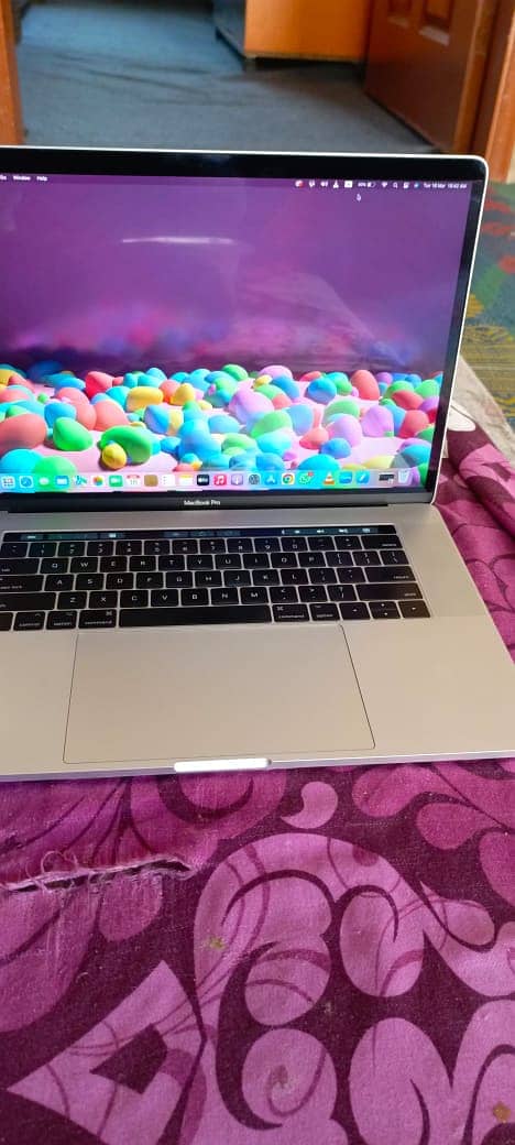 MacBook Pro 2017 Core i7 15.4-inch 2