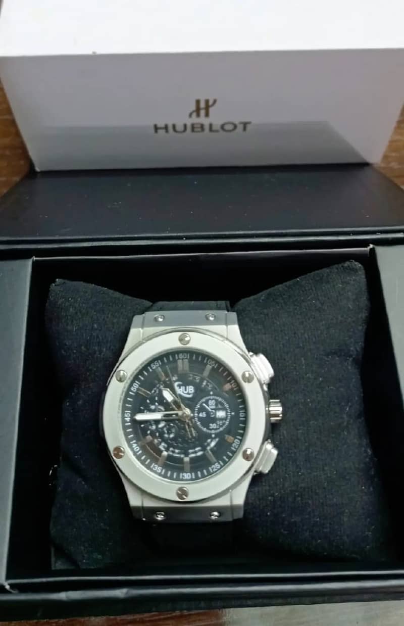 Hublot watch for Men 4