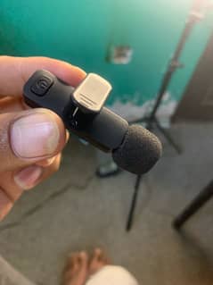 Bluetooth mic pair for interview or podcast