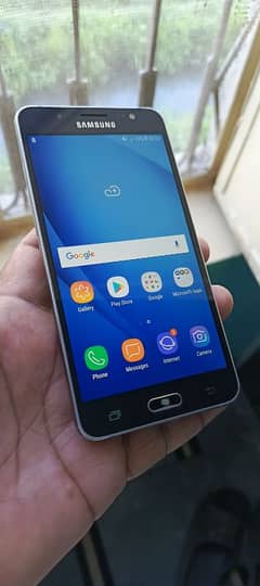 galaxy j5. . . . 6