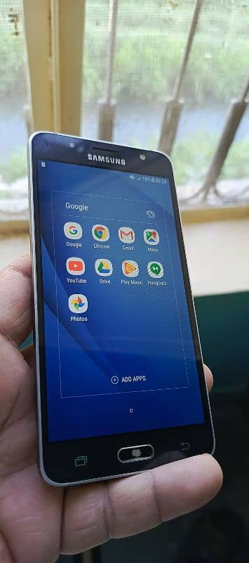 Galaxy j5. . . 6 5