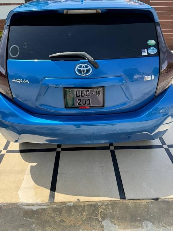 Toyota Aqua 2019 3