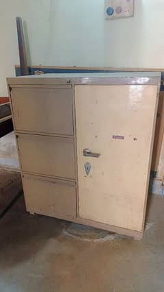 Steel Safe + locker