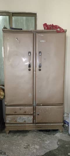 Spacious & Durable Wardrobe for Sale – Best Price!"