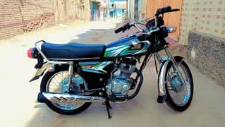 Honda cg125 2023 model for urgent sale 03006755927