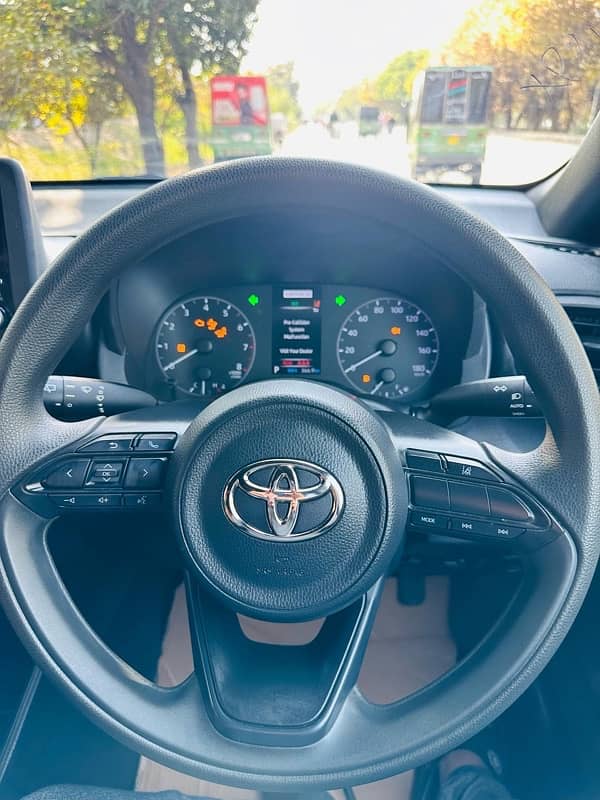 Toyota Yaris 2025 18