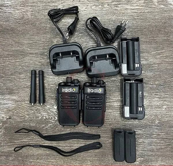 Iradio Walkie talkies V260 Two way radio, New Wireless Radio Sets Pai 2