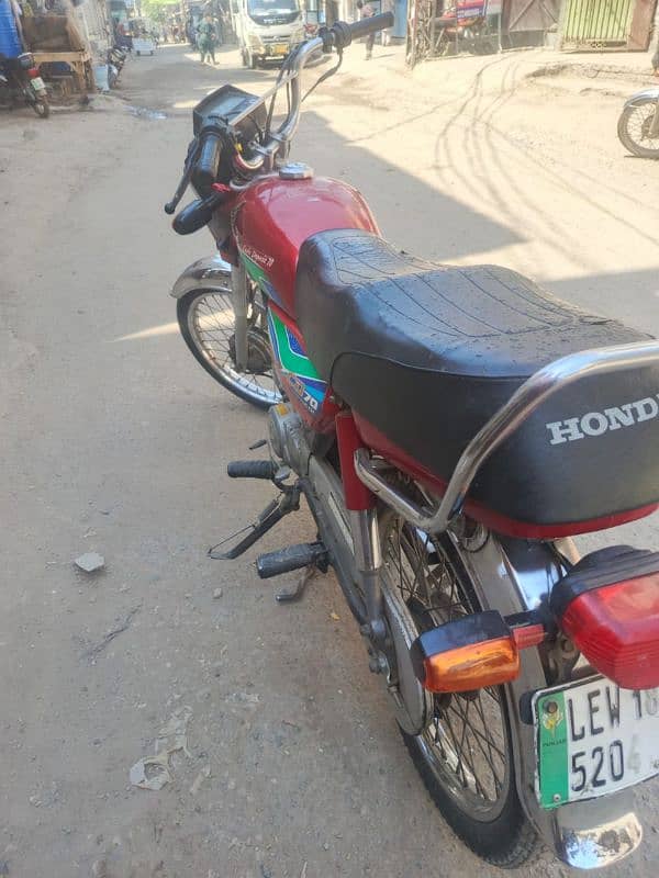 Honda CD 70 6