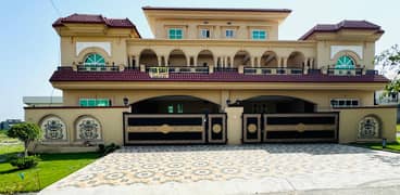 10 Marla Brand New House For Sale In Gulberg Block L