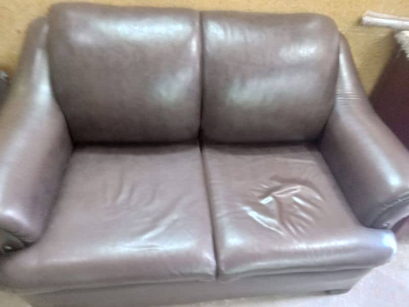 good condition sofas 6