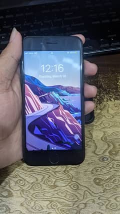 iPhone 7 pta approved 10/7 condition 32 gb memory