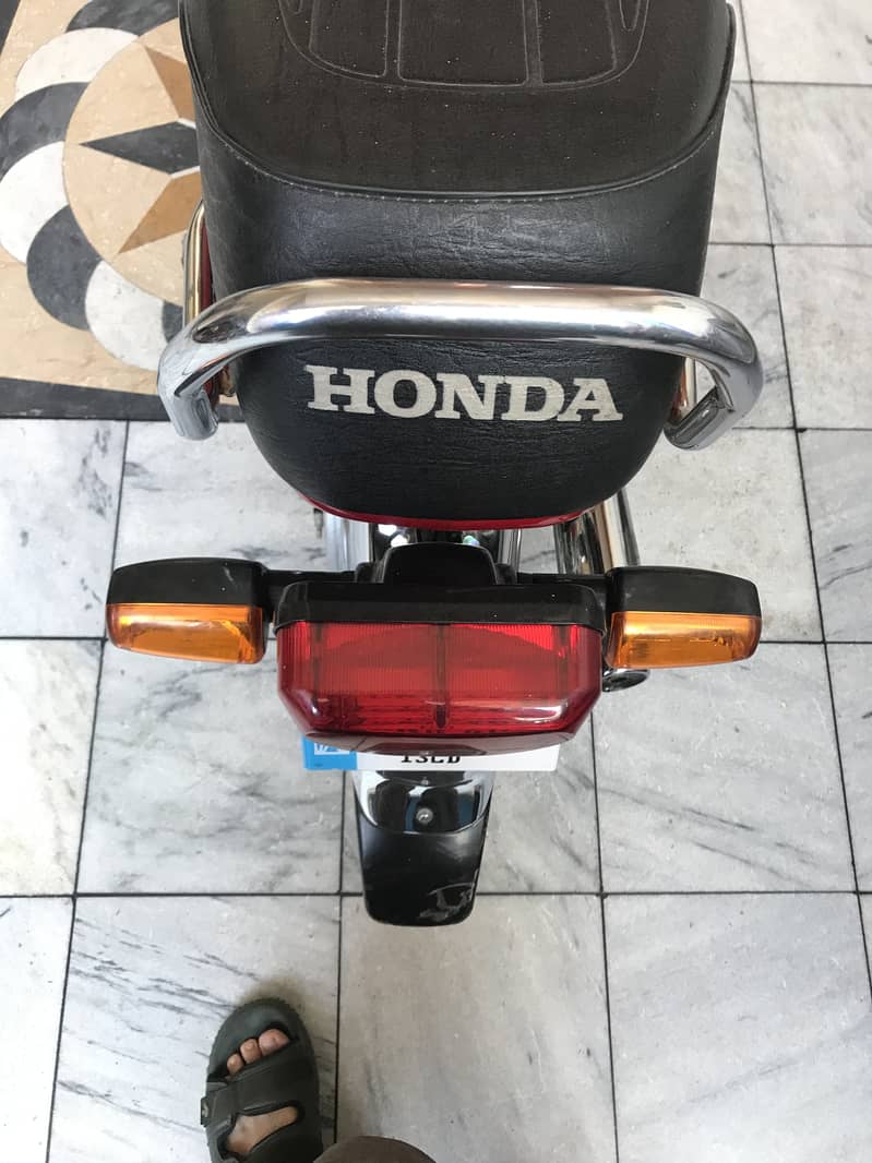 Honda CD 70 2023 3