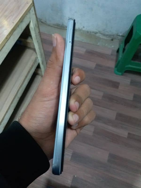 Infinix Note 12  8/128 1