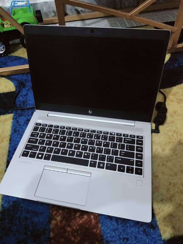 HP 840 G5 EliteBook 4