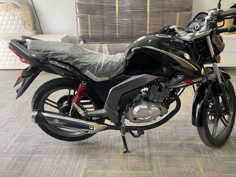 Suzuki GSX-125 | Model 2023 | Suzuki in Bikes | Total Geniune 9