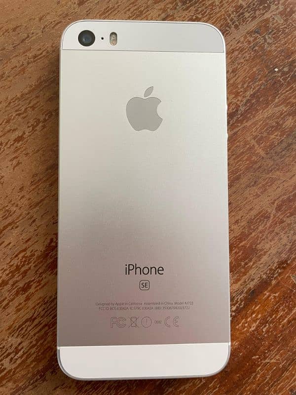 iPhone SE (128 GB) 2