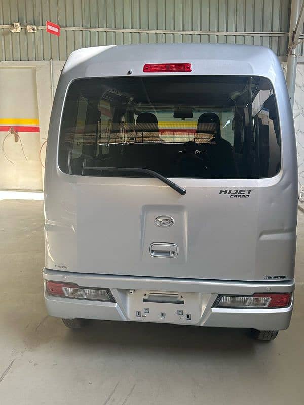 Daihatsu Hijet 2021 8