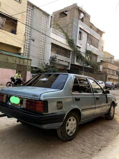 Nissan Sunny 1985