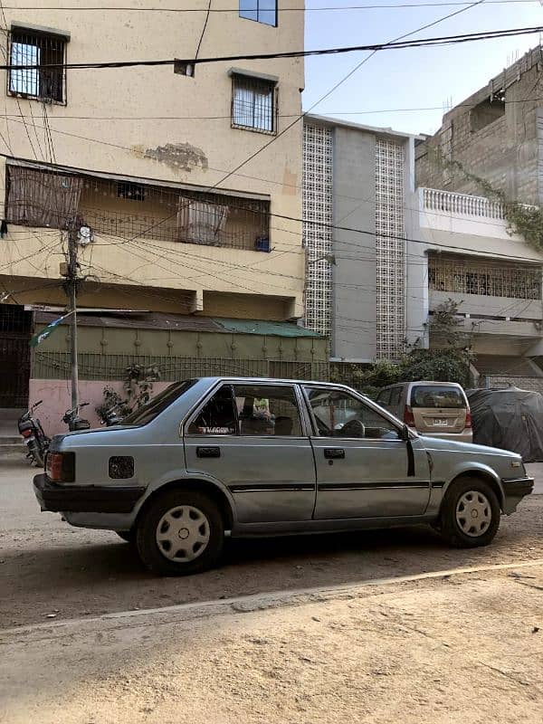 Nissan Sunny 1985 12