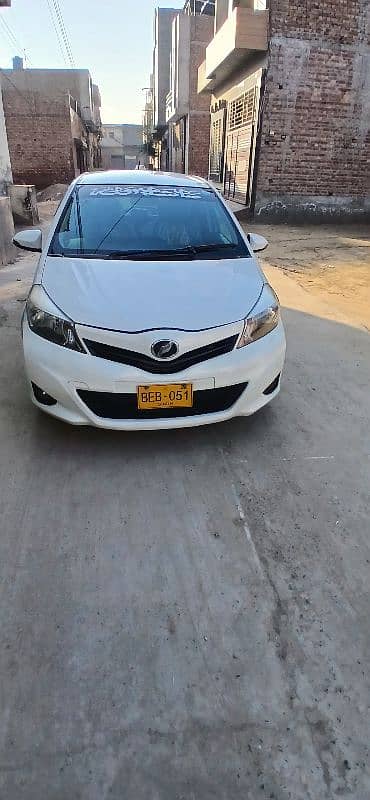 Toyota Vitz 2015 14