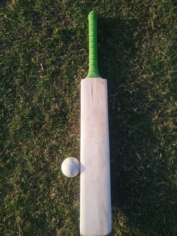 Mb Cricket bat 4