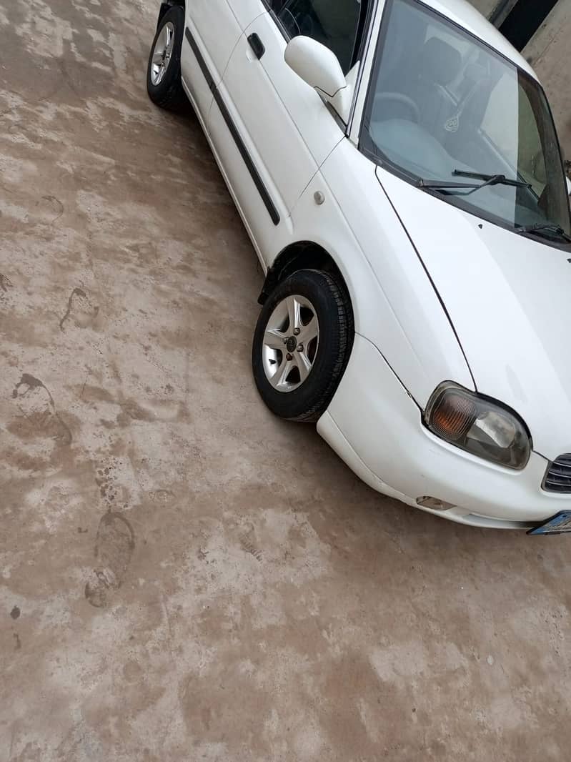 Suzuki Baleno 2003 15