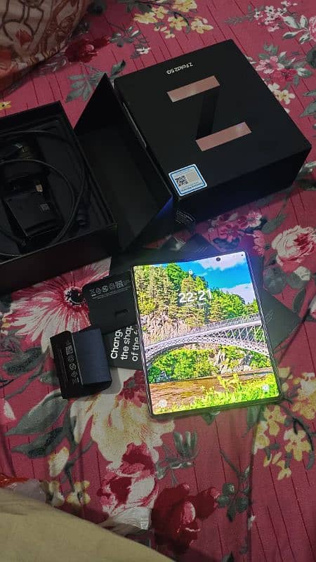 Samsung Z Fold 2 urgent Sale 16