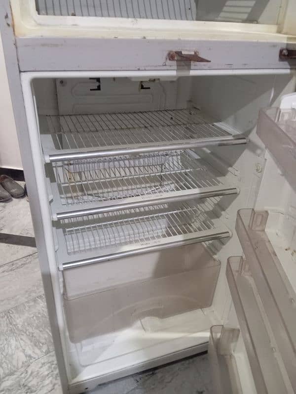 Fridge for sale 3