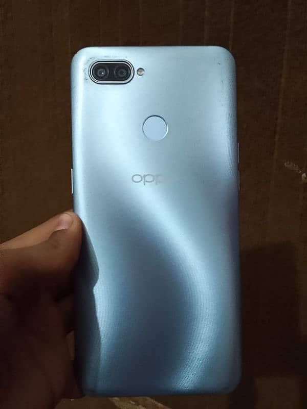 10/10 condition and with box no problem model oppo Ak11 1