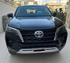 Toyota Fortuner V 2021