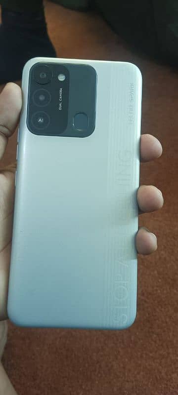 Tecno spark 8c 1