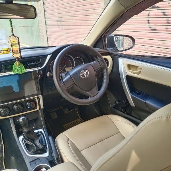 Toyota Corolla GLI 1.3 Manual 2019/20 6