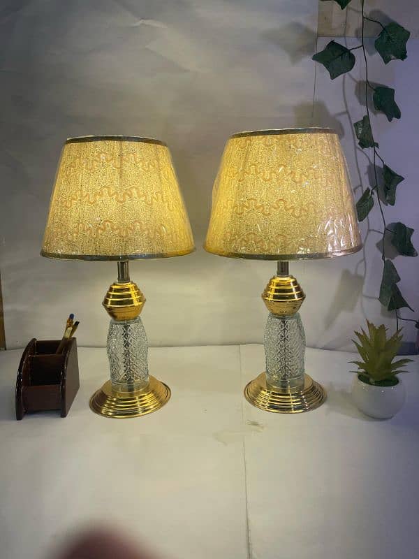 table Lamp 2 pieces golden color 10