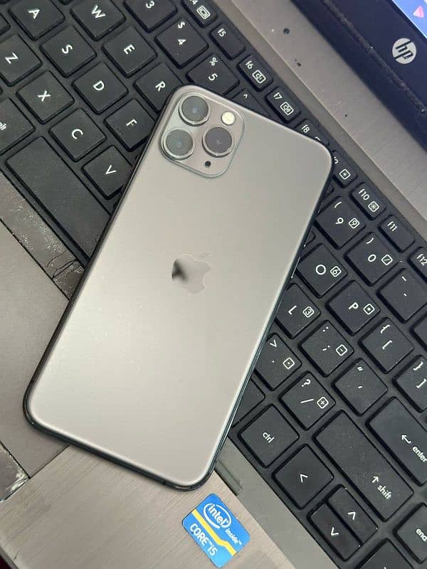 iphone 11 pro 4