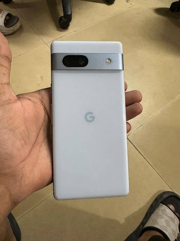 google pixel 7a 10/10 5