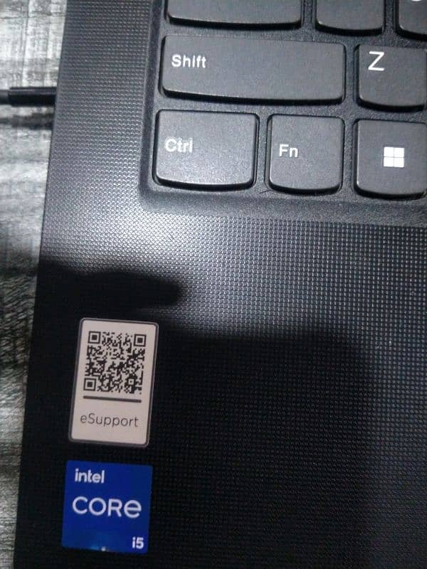 lenovo v14 g3 8gb 265gb 2