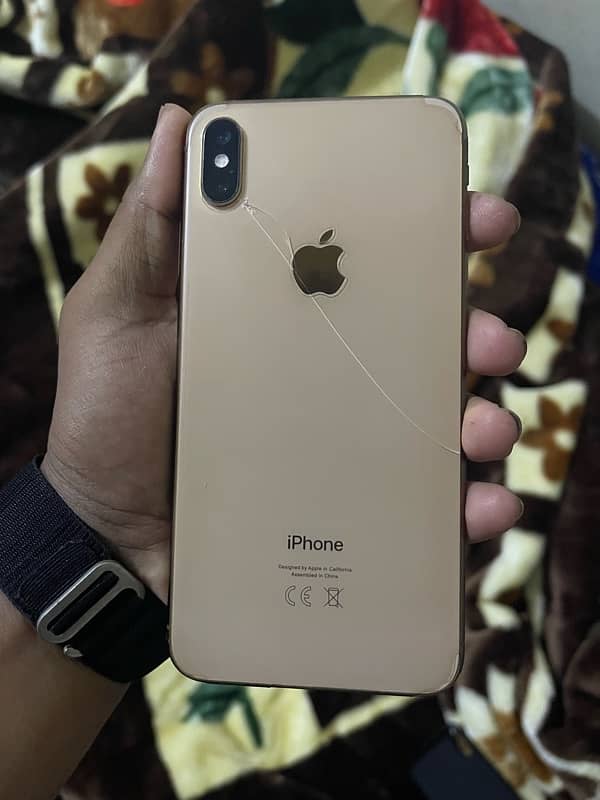 iphone Xsmax gold 2