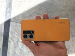 Oppof21pro 10by9  box and charger  awalibal