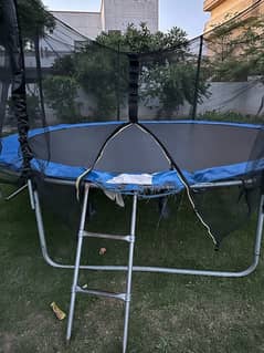 14ft trampoline for sale in excellent condition Home used