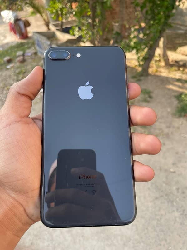 iPhone 8 Plus Non PTA 1