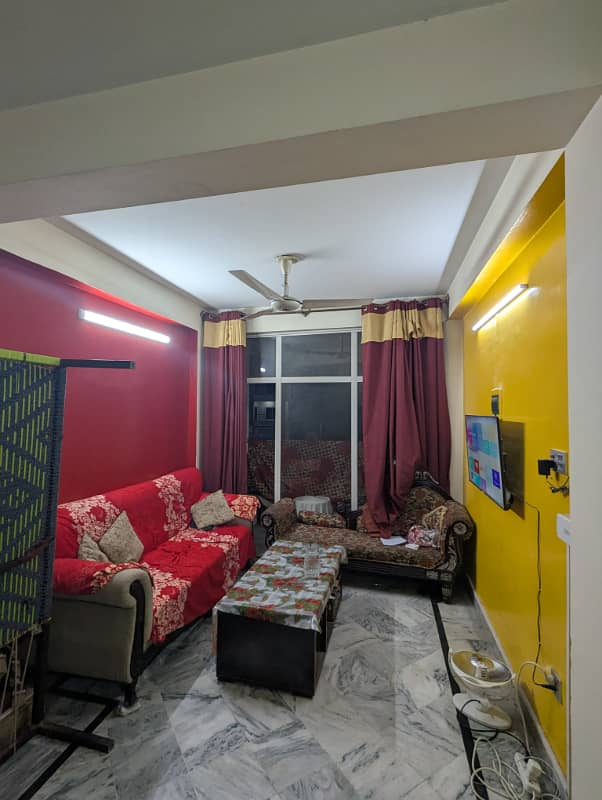 Spacious 2-Bed Flat for Sale at Just 52 Lakh 0