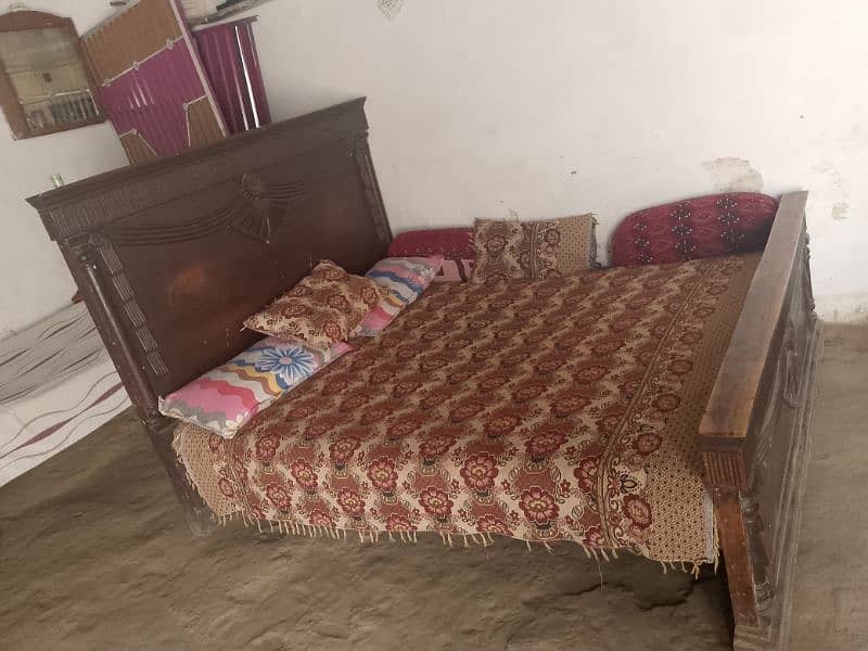 bed sale urgent 0