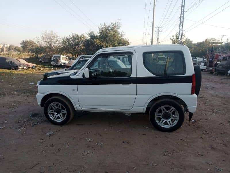 Suzuki Jimny 2014 1