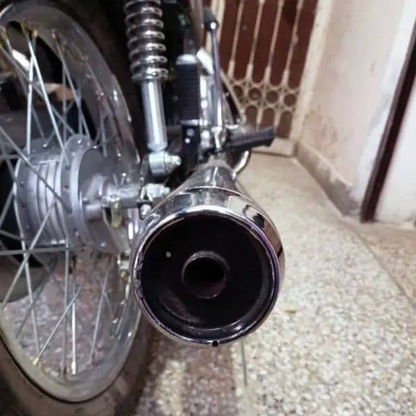 Honda 125 silencer 2