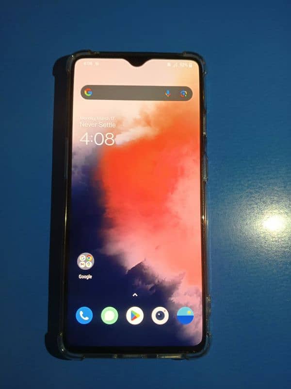 ONE PLUS 7T (8/128) 2