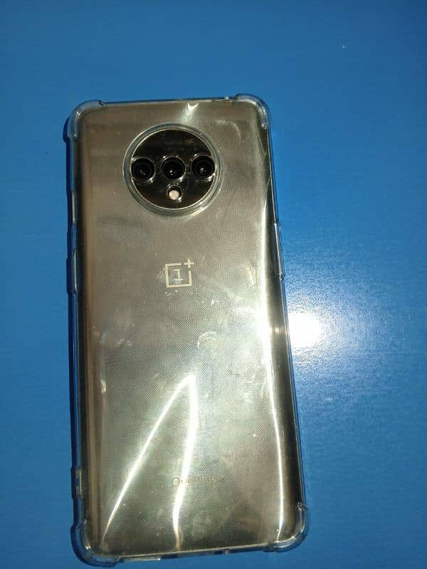 ONE PLUS 7T (8/128) 3