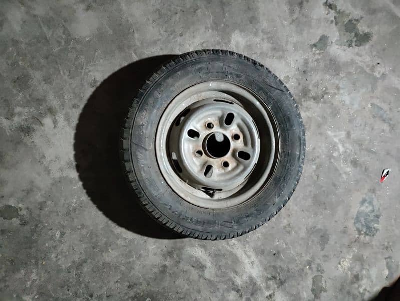 Suzuki Bolan  Tyre Rim 1